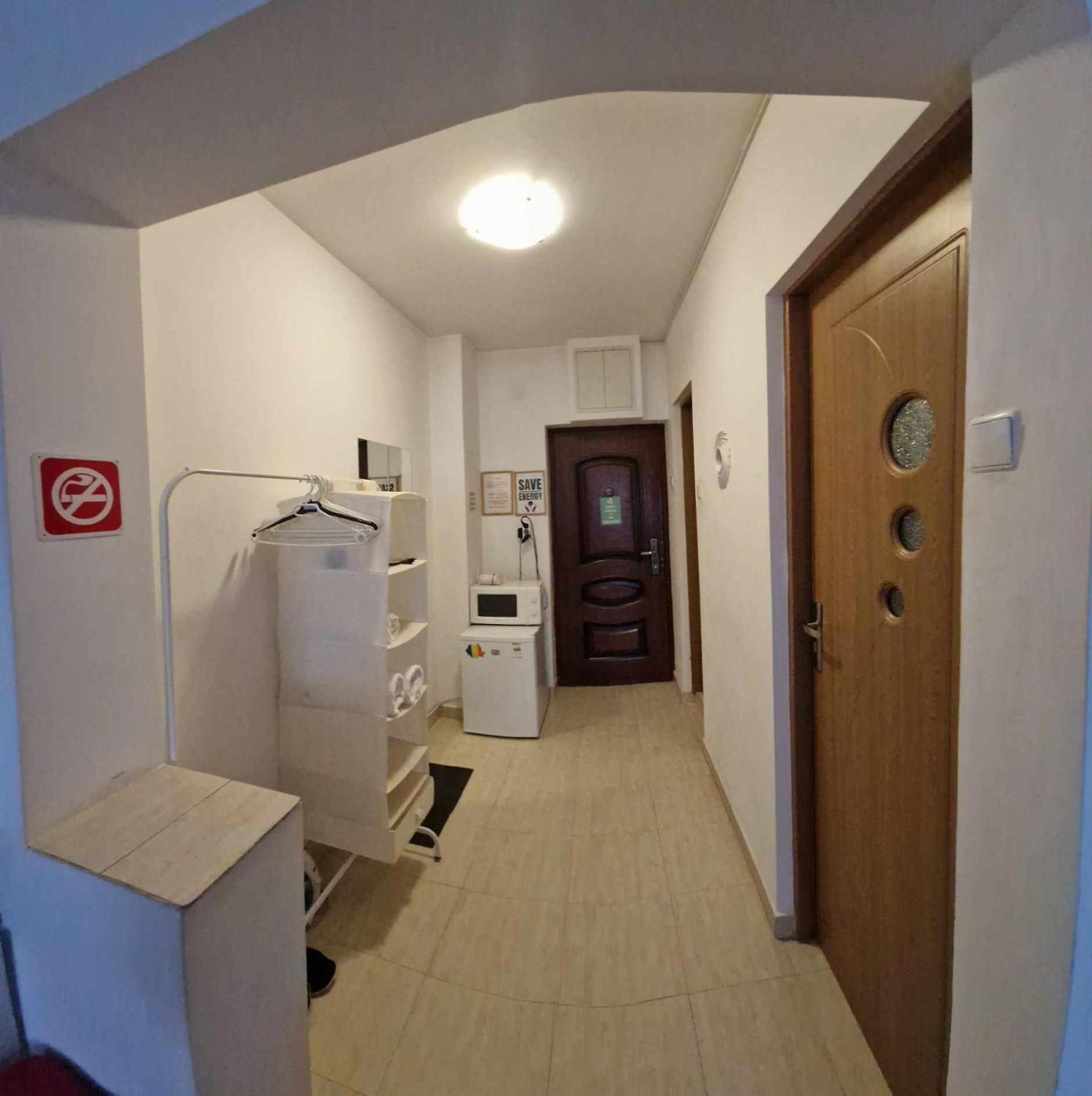 Studio Nefumatori Sunny Place, Self Check In Κραϊόβα Εξωτερικό φωτογραφία